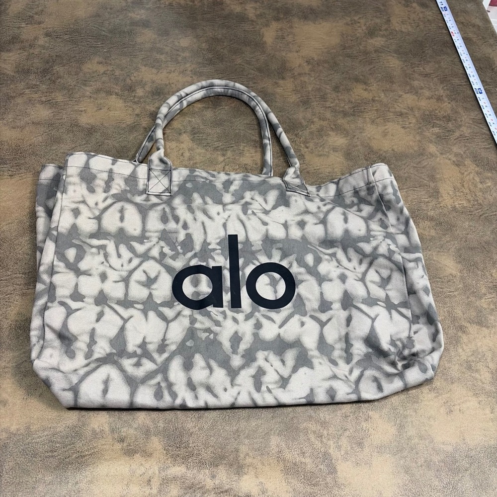 Alo Yoga Tote Bag Womens OS Grey Tie Dye Canvas Logo Shopper Gym Bag